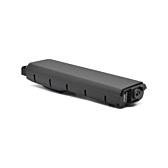 Driekwartaanzicht van de Bosch Powerpack 700 Performance/Active bagagedrager E-Bike Vision, vanaf de voorkant genomen. De fietsaansluiting en de zijkant van de batterij zijn duidelijk zichtbaar.