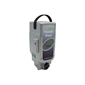 Driekwartaanzicht van de Panasonic Deluxe 36V 17Ah Compatible waar de oplaadpoort zichtbaar is.
