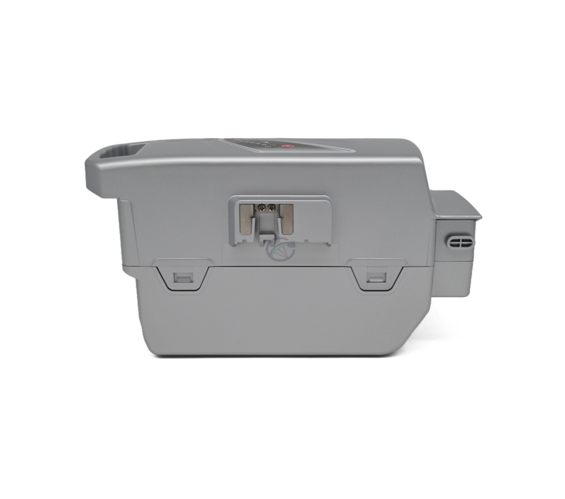 foto van de Flyer Kalkhoff Panasonic Compatibel 26V 13Ah Fietsbatterij vanaf de zijkant waar je een paar schroeven ziet en twee clipjes