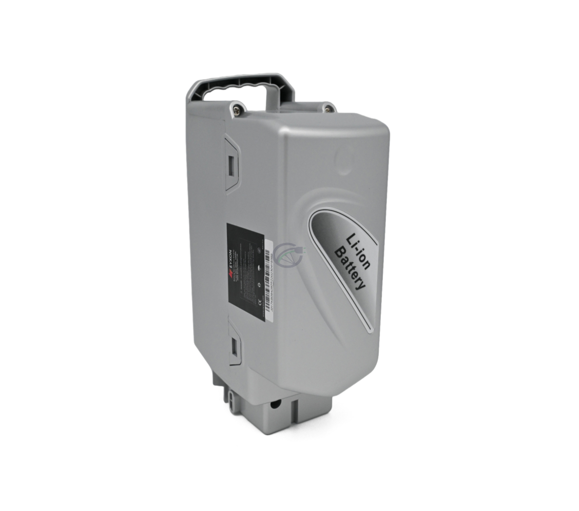 foto vanaf de achterkant van de Flyer Kalkhoff Panasonic Compatibel 26V 13Ah Fietsbatterij waar je ''Li-ion Battery'' ziet staan