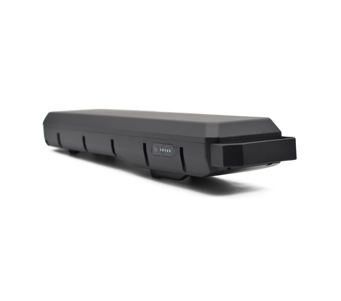 Driekwartaanzicht vanuit een lagere hoek van de Bosch Powerpack 540 Performance/Active Bagagedrager E-Bike Vision fietsbatterij.