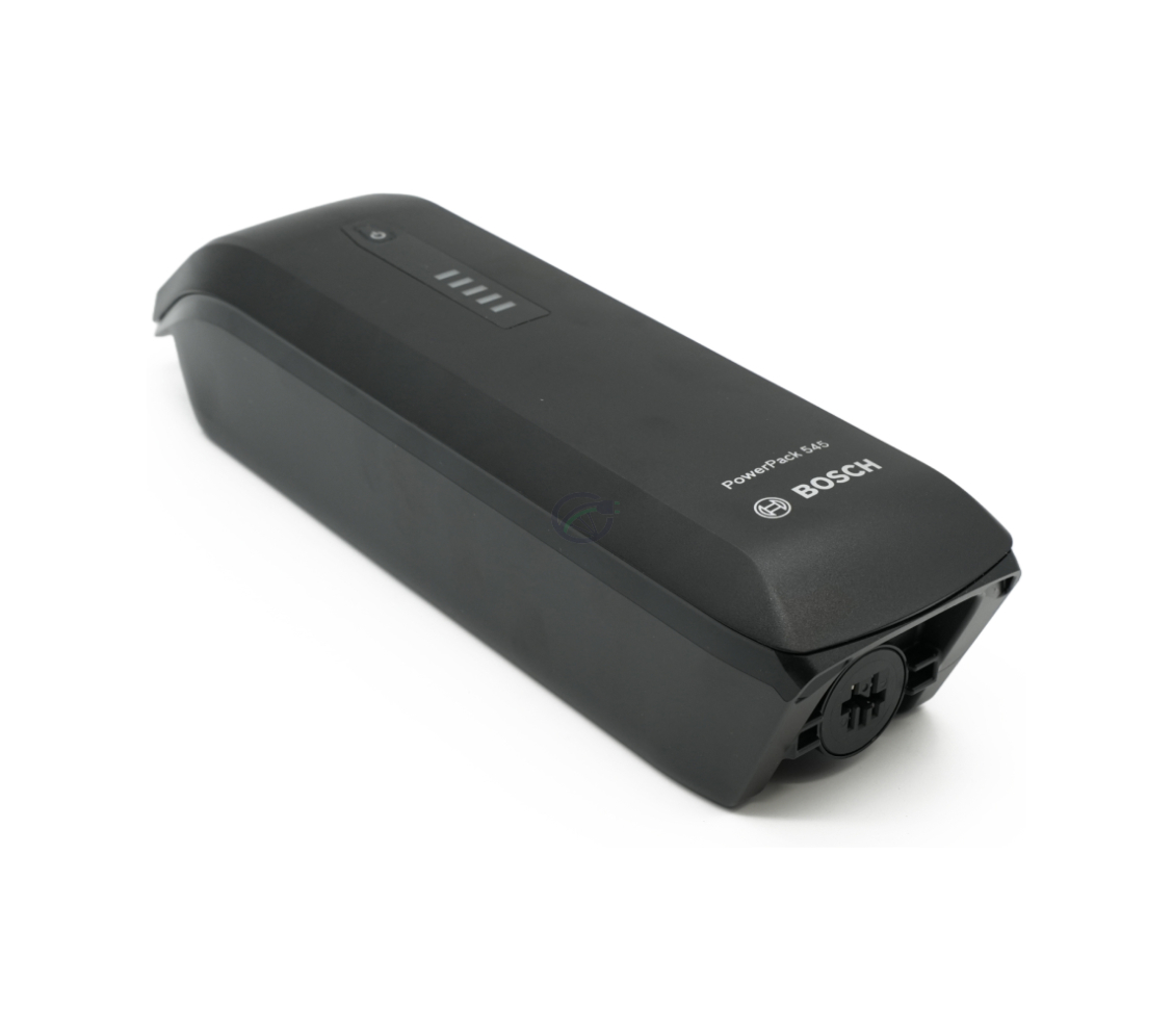 Driekwartaanzicht van de Bosch Powerpack 545 SMART Frame fietsbatterij vanaf links genomen.