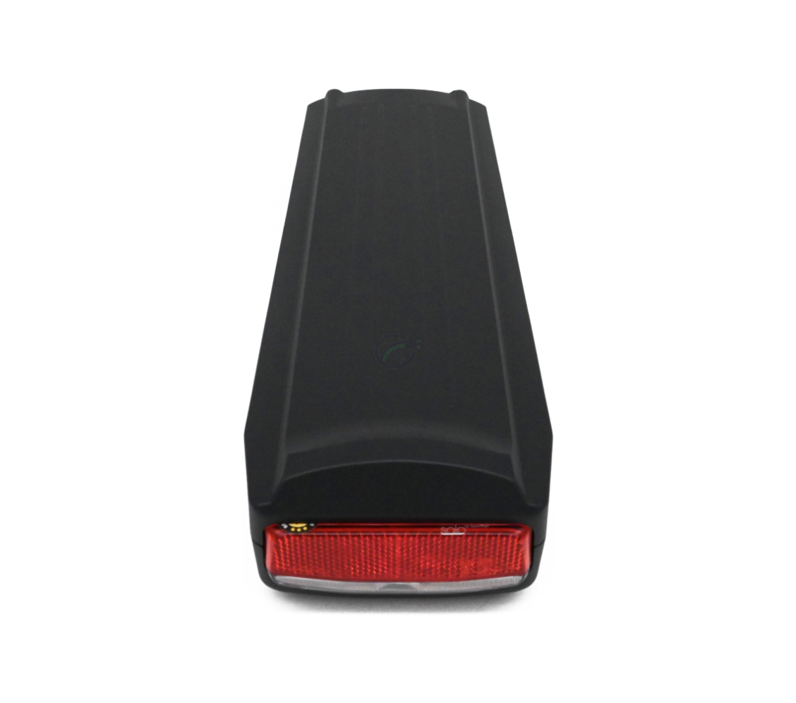 Achteraanzicht vanaf boven van de E-Bike Vision Gazelle Innergy 36V 11.4Ah. Het achterlicht van de batterij is duidelijk zichtbaar.