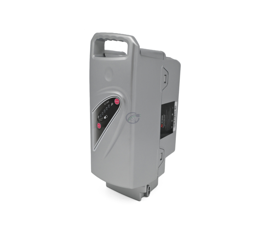 Driekwartaanzicht vanaf de voorkant van de Flyer Kalkhoff Compatible Panasonic 26V 23Ah fietsbatterij.