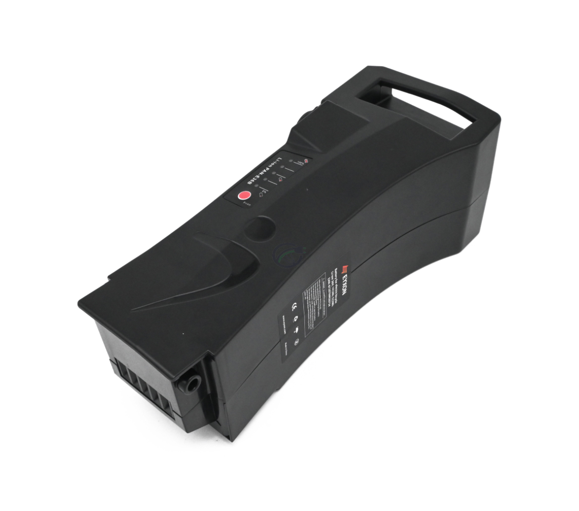 De Impulse 36V 14.5Ah Compatible batterij geproduceerd door EYXON vanaf de bovenkant vanuit een schuine hoek. De zijkant met het etiket en de bovenkant van de batterij zijn zichtbaar.