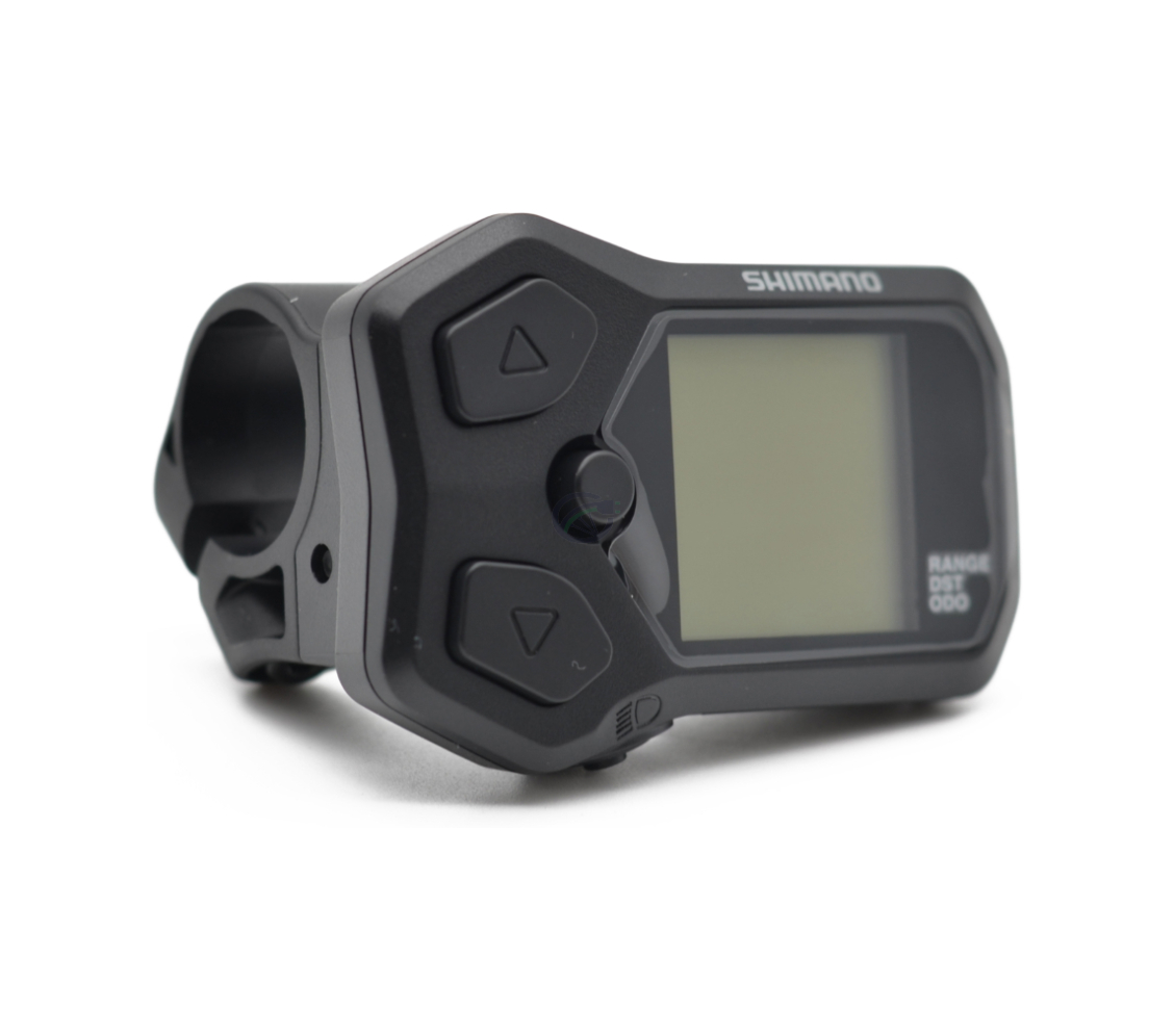 Driekwartaanzicht van de Shimano Steps display SC-E5000 fietscomputer vanuit een lage hoek