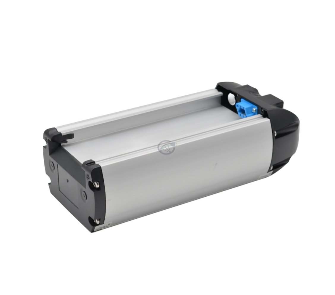 In deze afbeelding is een close-up van de Van Raam 10,7Ah fietsbatterij te zien.